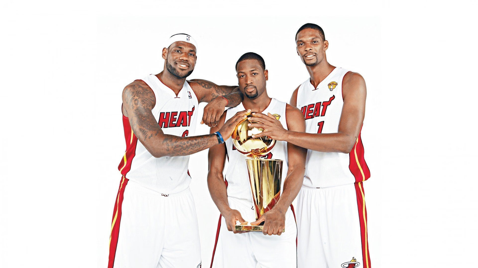 “雪地皇者：冰天雪地中的霸者归来”，雪地黄金